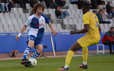 Barrio diumenge en una acció del partit contra el Badalona | Roger Benet (CES)